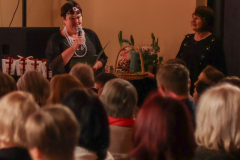 12.a klases gredzenizrāde "Sievietes, sievietes"