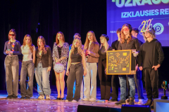 Izklausies_redzets_26-16