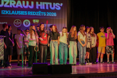 Izklausies_redzets_26-31