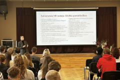 Satversmes_gtiesas_parstavji_viesojas_Brocenu_vidusskola-7