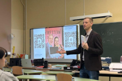 Tiksanas_ar__Southwestern_-Advantage_-parstavjiem-3