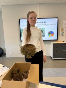 Augsti sasniegumi 8. klašu skolēniem ZPD aizstāvēšanā Saldū
