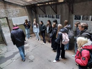 11.a klase ekskursijā
