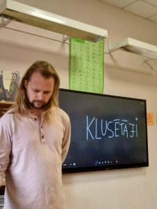 Izrāde “Klusētāji”